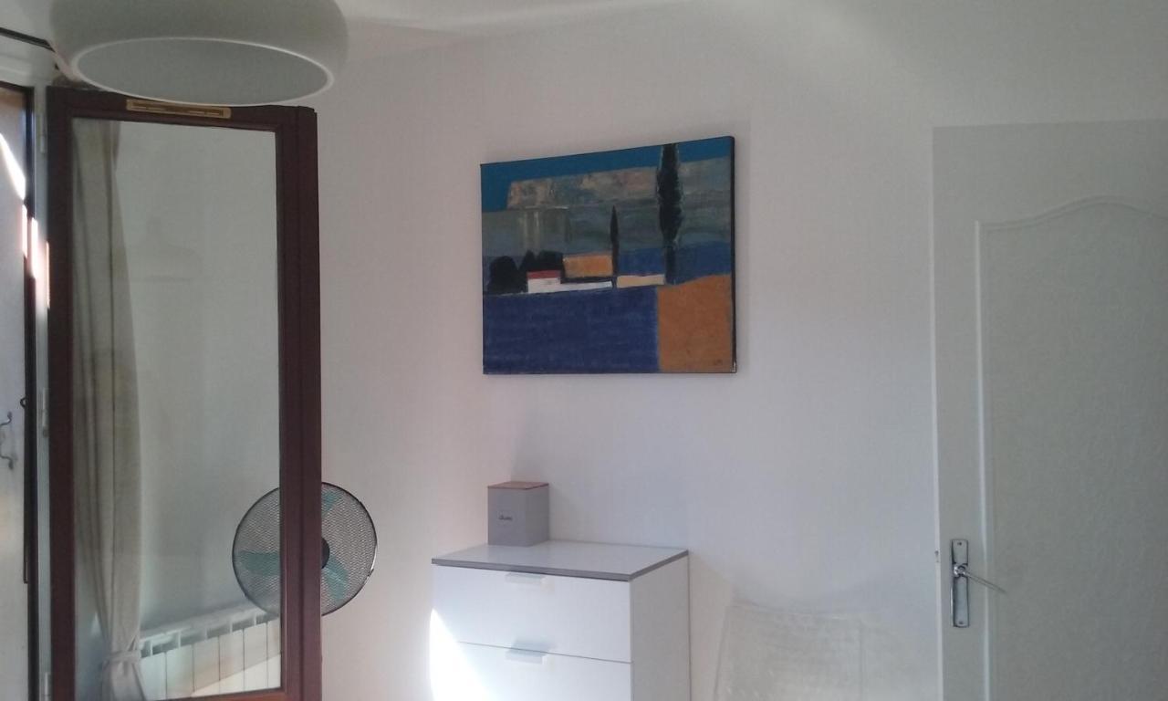 Appartement Climatise Avec Terrasse Au Coeur De 니옹 외부 사진