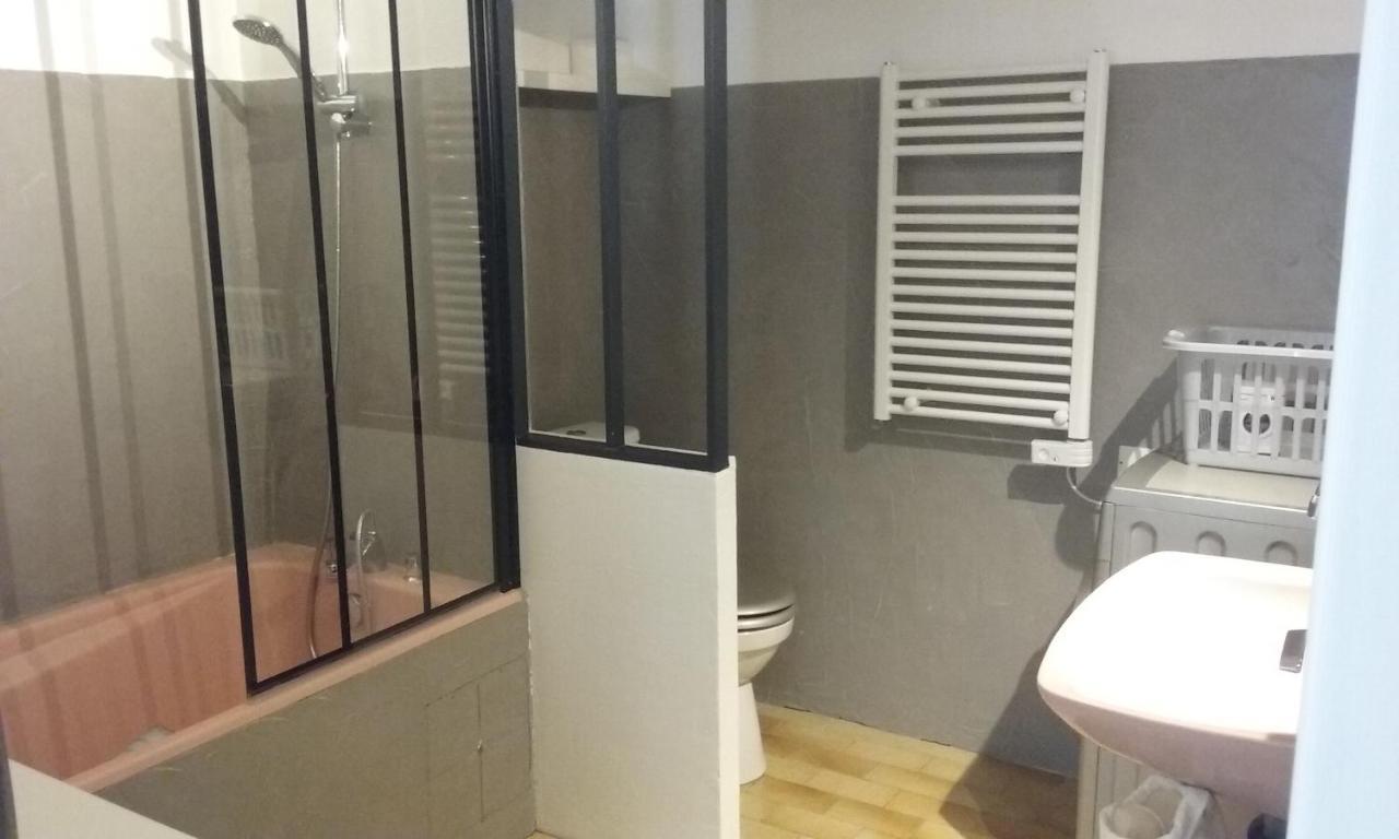 Appartement Climatise Avec Terrasse Au Coeur De 니옹 외부 사진