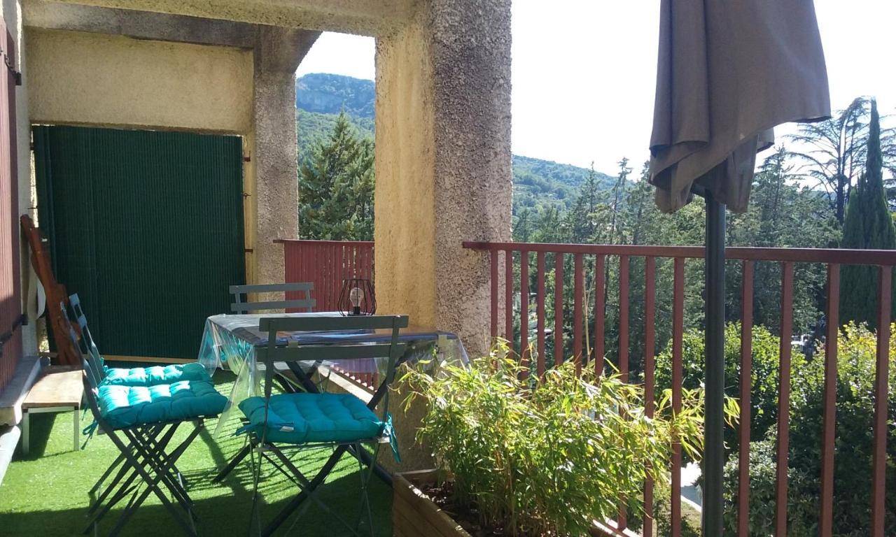Appartement Climatise Avec Terrasse Au Coeur De 니옹 외부 사진